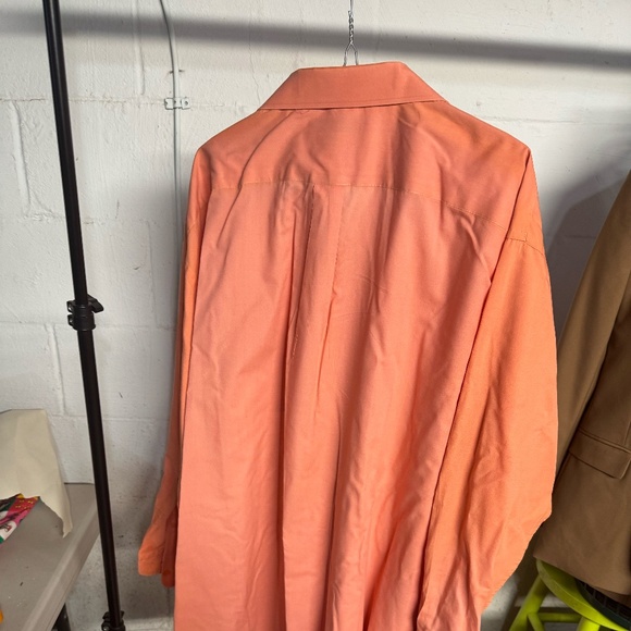 Linea Uomo long sleeve dress shirt size 19 36/37. Salmon color - Picture 2 of 3